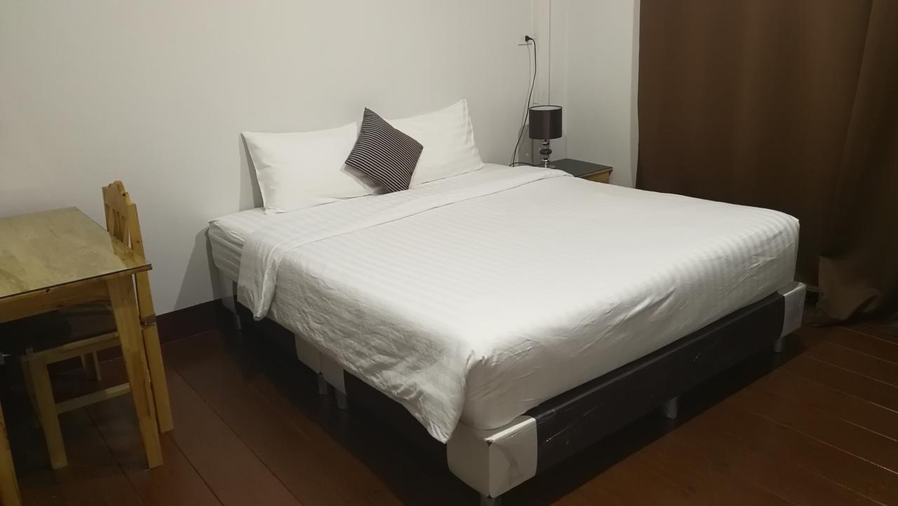 Y&N House Hotel Прачуап Кири Кан Екстериор снимка