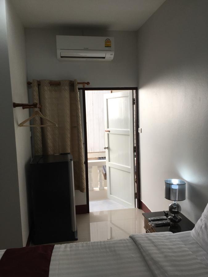 Y&N House Hotel Прачуап Кири Кан Екстериор снимка